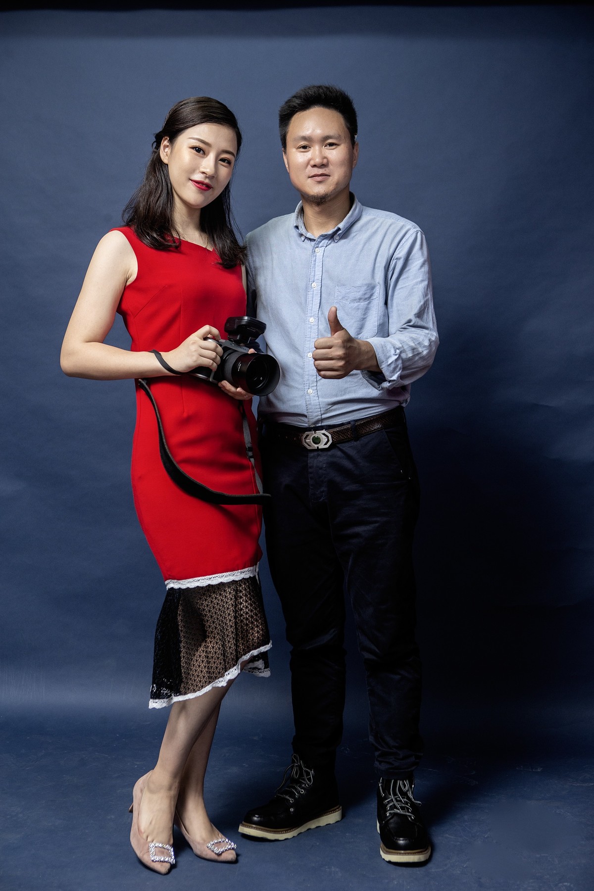 捷宝 F1-400 外拍灯跟美女余老师的一次亲密对话！