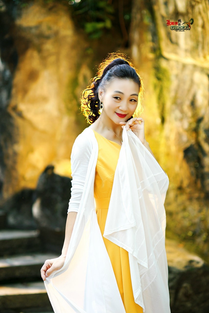 【十月天兰圃·美女】---蝴蝶