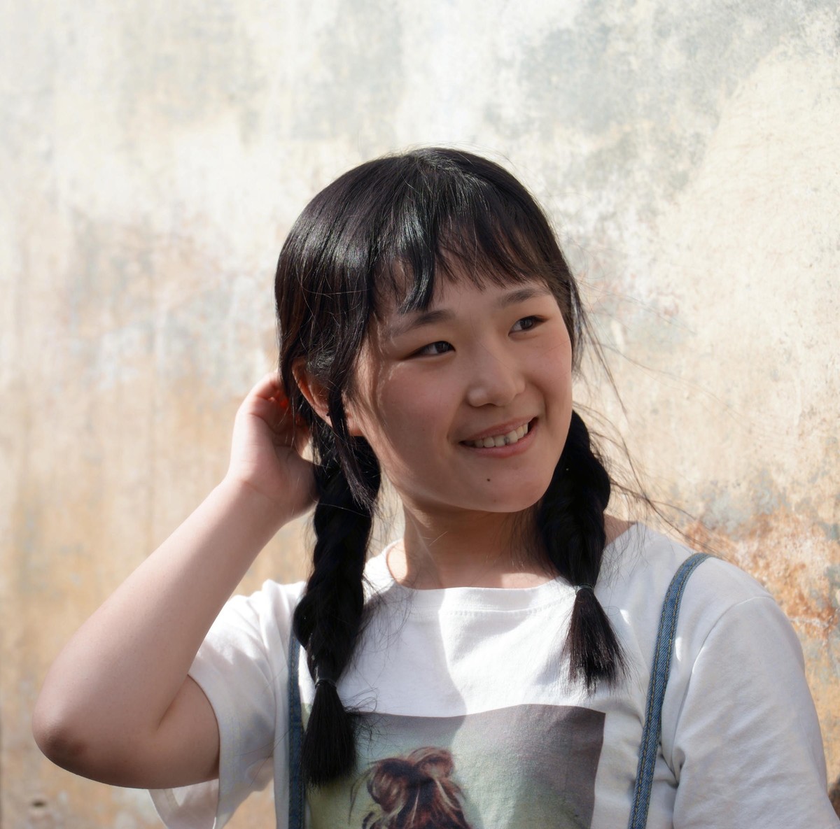调皮女孩(调皮女孩子的说说)