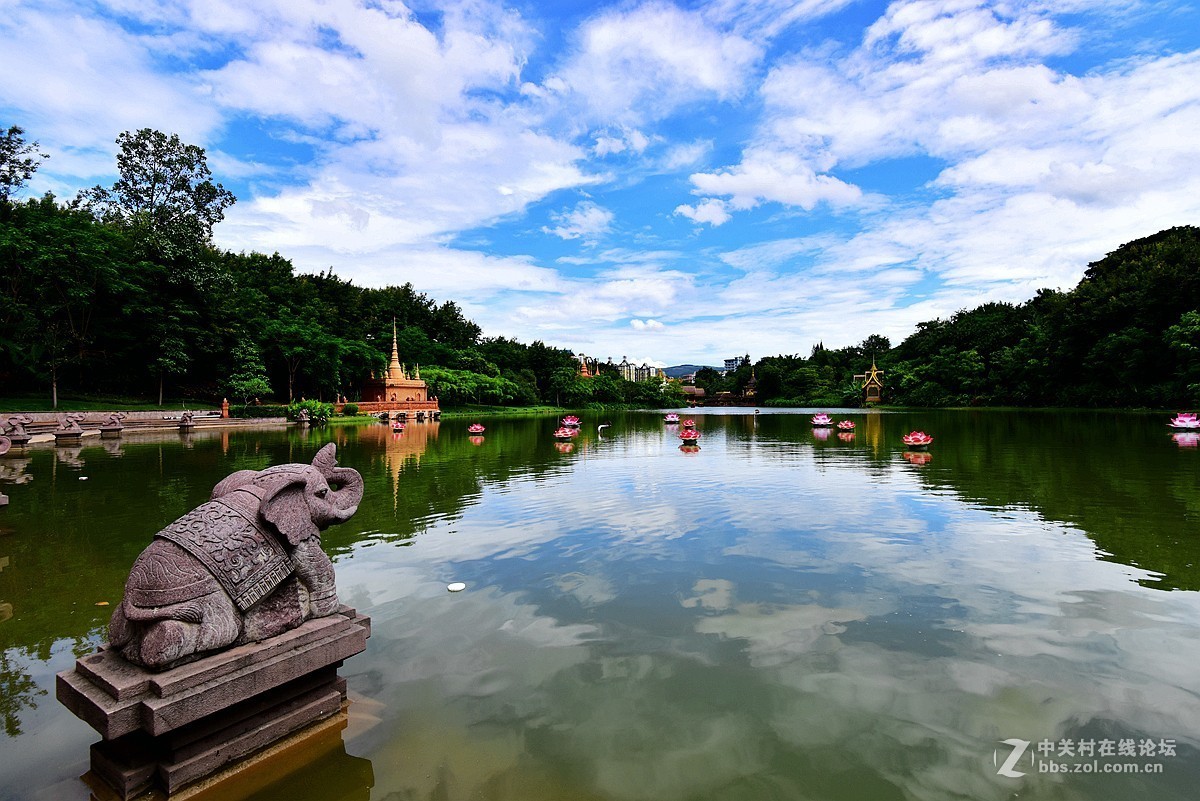 云南西双版纳景洪市曼听公园