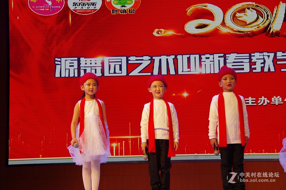 莱州东方百分百口才-聪明树早教里的聪慧漂亮灵动的孩子