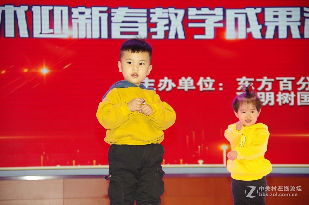 莱州东方百分百口才-聪明树早教里的聪慧漂亮灵动的孩子