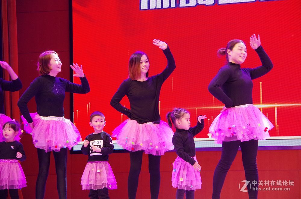 莱州东方百分百口才-聪明树早教里的聪慧漂亮灵动的孩子