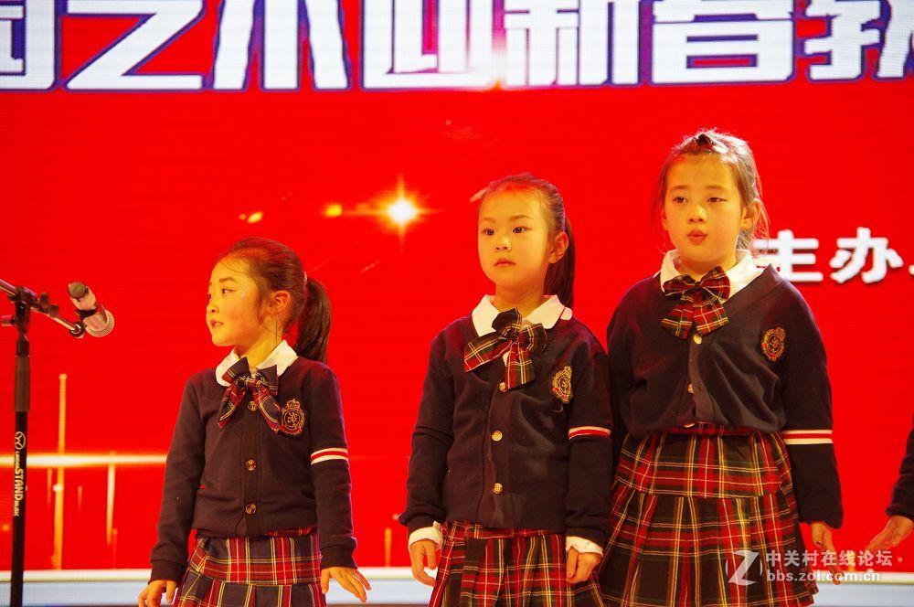 莱州东方百分百口才-聪明树早教里的聪慧漂亮灵动的孩子