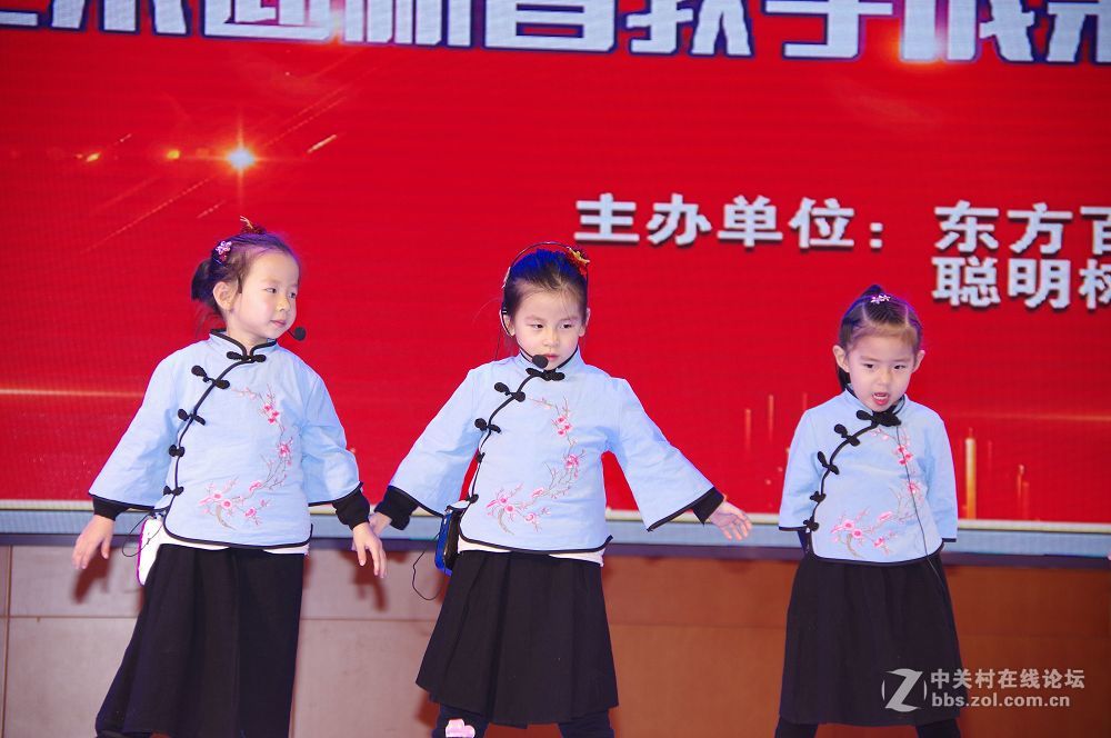 莱州东方百分百口才-聪明树早教里的聪慧漂亮灵动的孩子