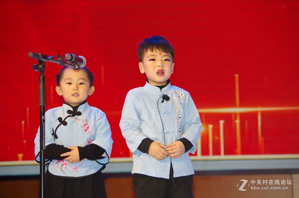 莱州东方百分百口才-聪明树早教里的聪慧漂亮灵动的孩子