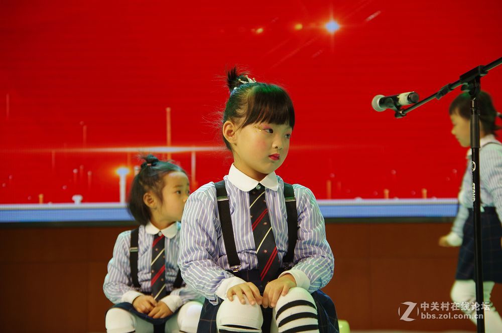 莱州东方百分百口才-聪明树早教里的聪慧漂亮灵动的孩子