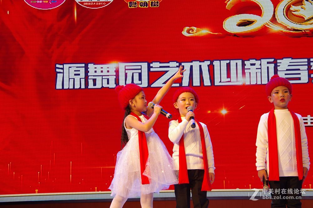 莱州东方百分百口才-聪明树早教里的聪慧漂亮灵动的孩子