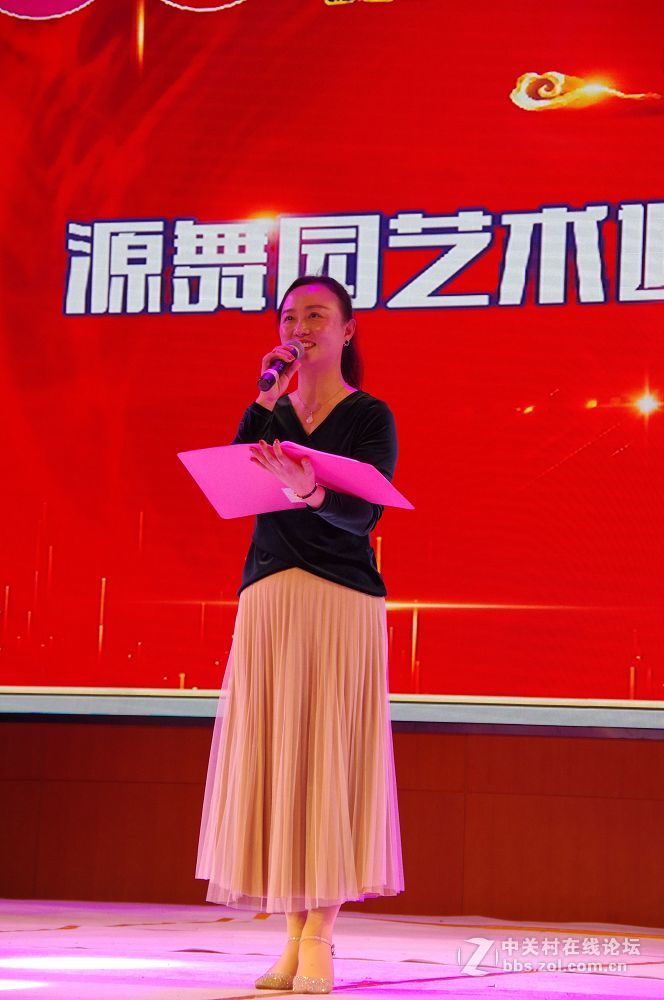 莱州东方百分百口才-聪明树早教里的聪慧漂亮灵动的孩子