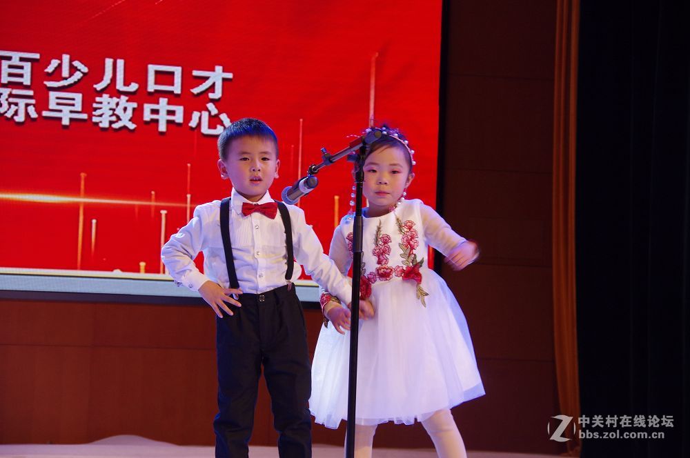 莱州东方百分百口才-聪明树早教里的聪慧漂亮灵动的孩子