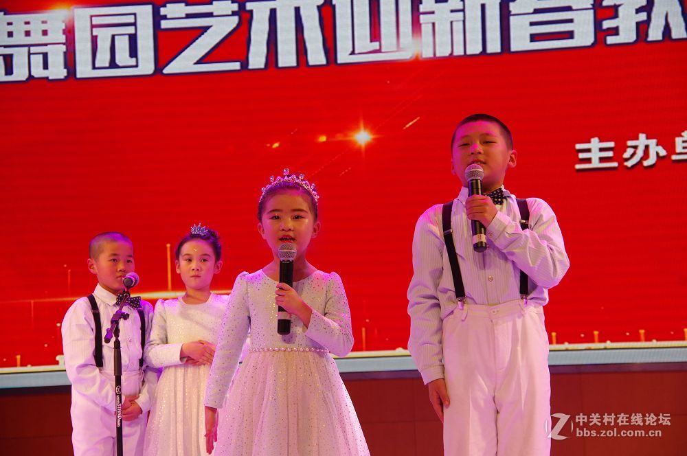 莱州东方百分百口才-聪明树早教里的聪慧漂亮灵动的孩子