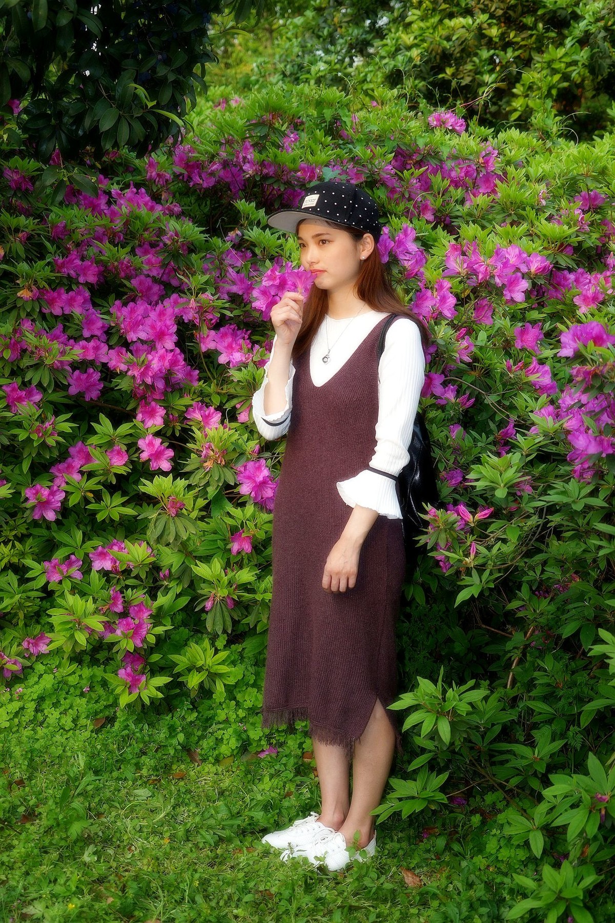 环境人像外拍-----东湖梨园小湖边的清新女孩！。。。。。