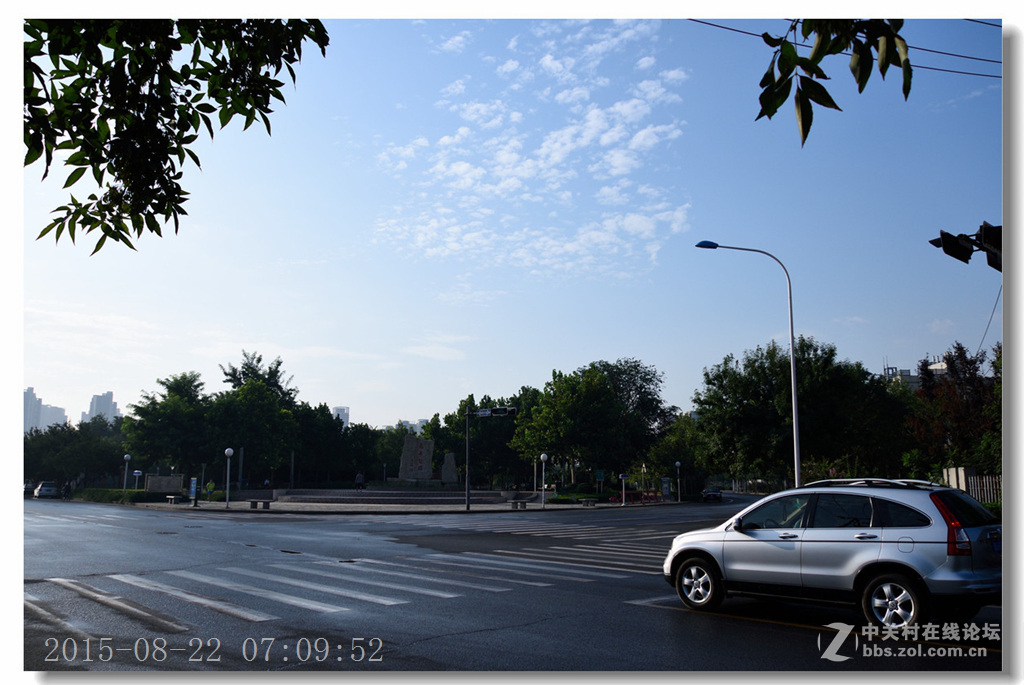 泰丰公园重现蓝天白云