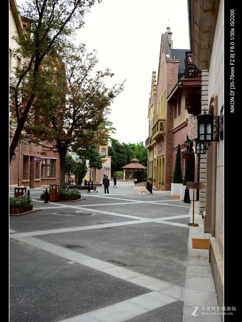 也太安静了，找个人影都难，----为有等等吧。