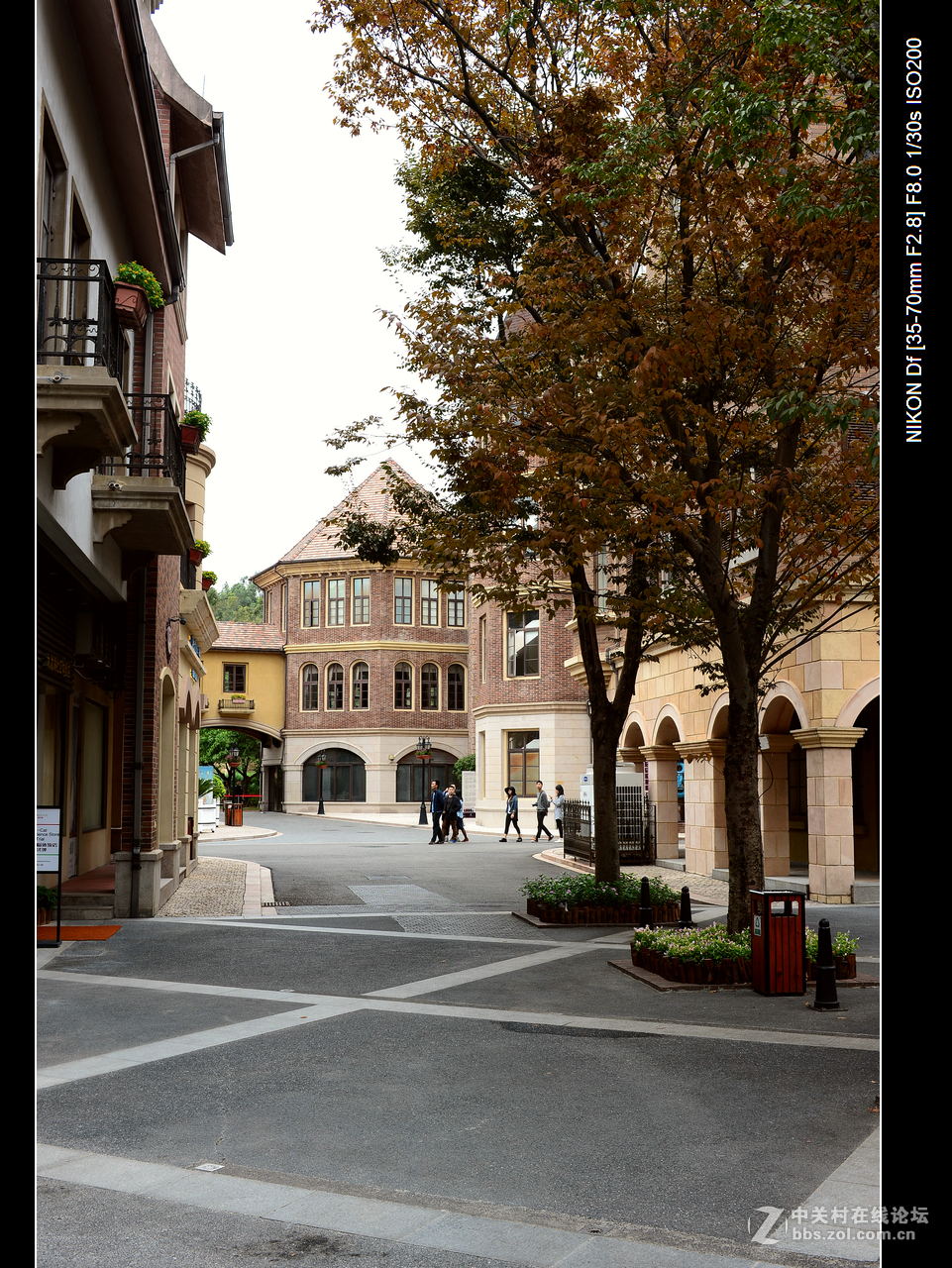 也太安静了，找个人影都难，----为有等等吧。