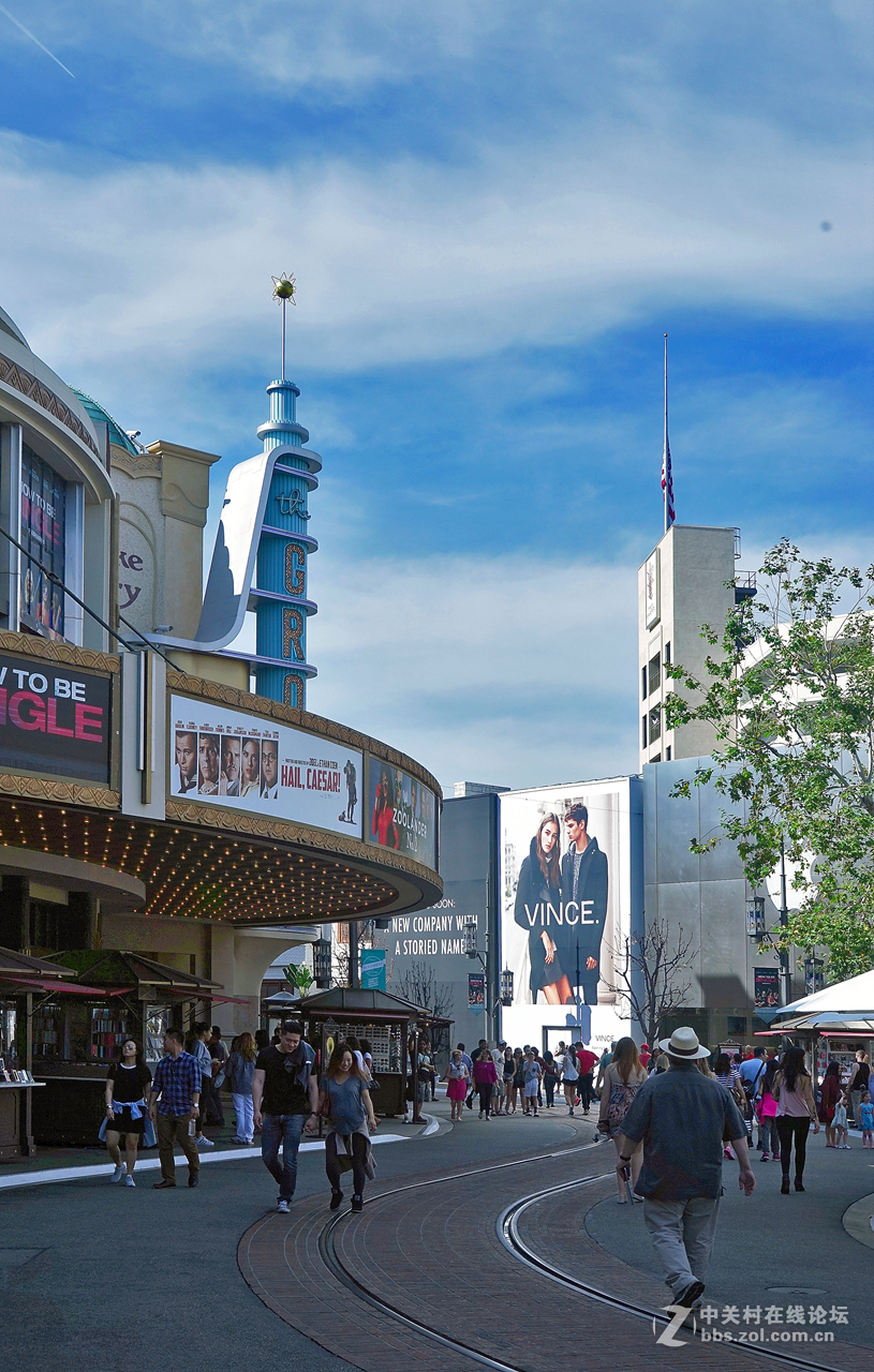 美国洛杉矶格罗夫购物中心附近景色掠影