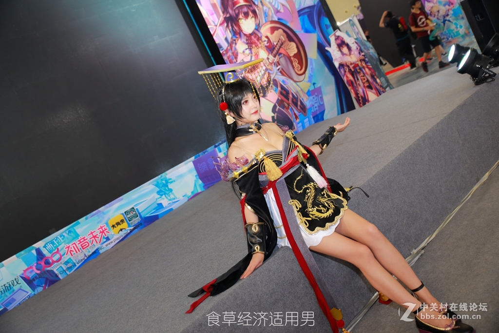 #CJ最强游戏装备看ZOL#力求拍到最强和最美