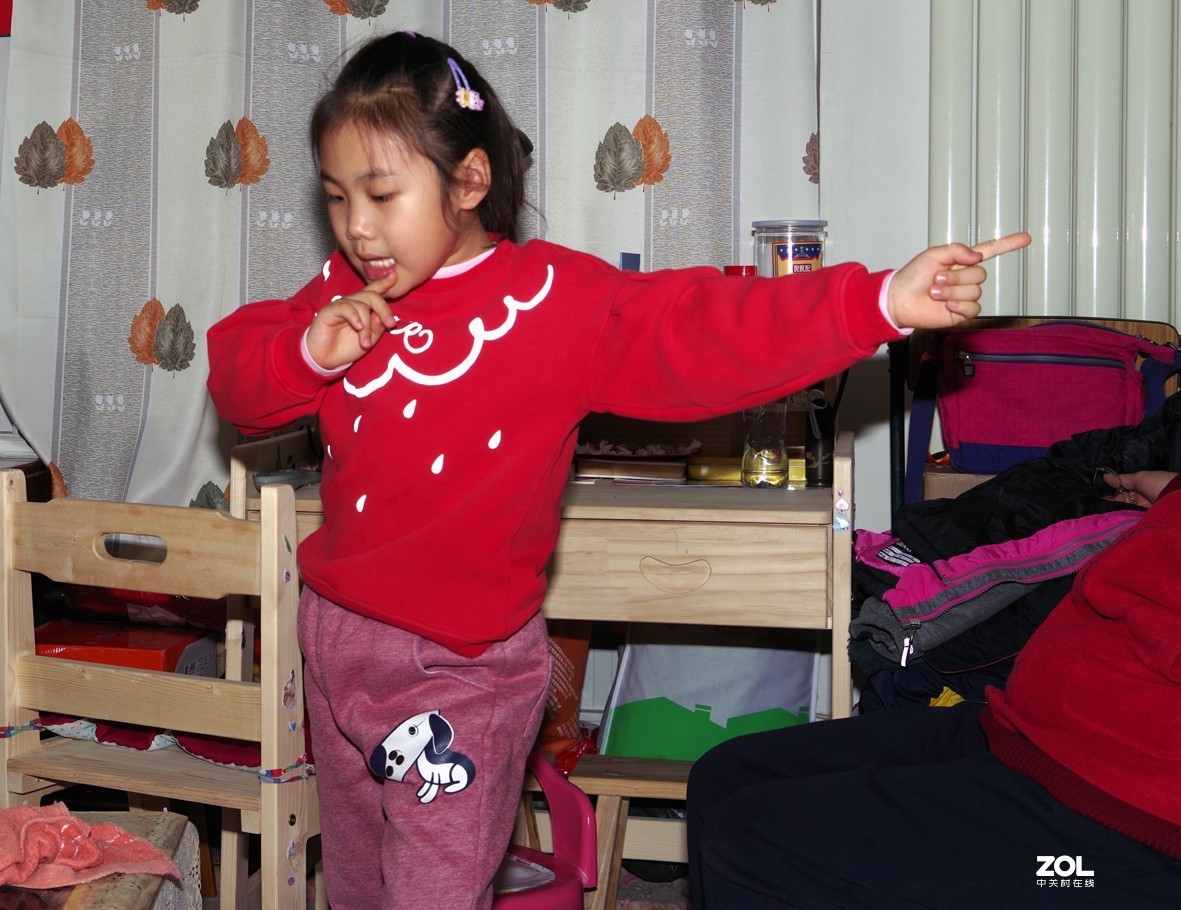 室内，强制闪光灯；手动；抓拍人物