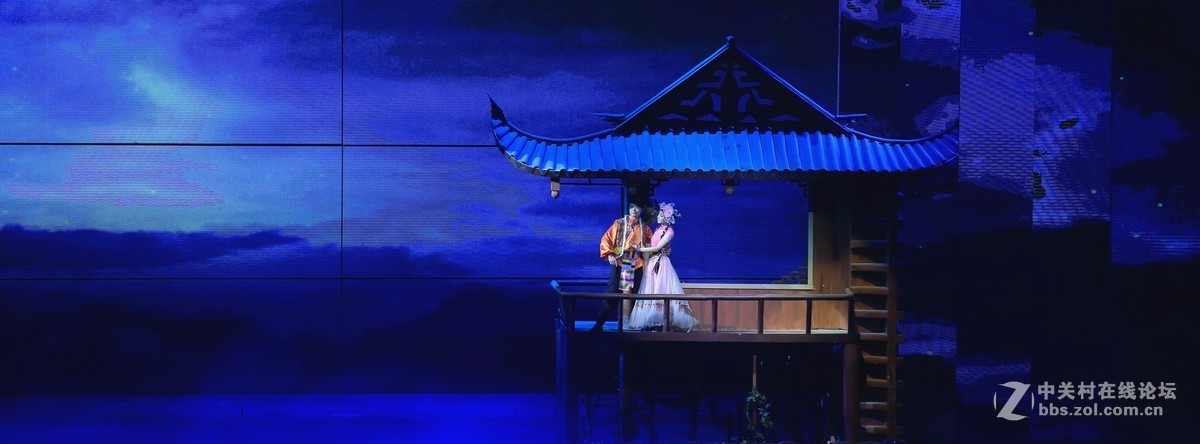 以人的皮肤色温为标准好不好？