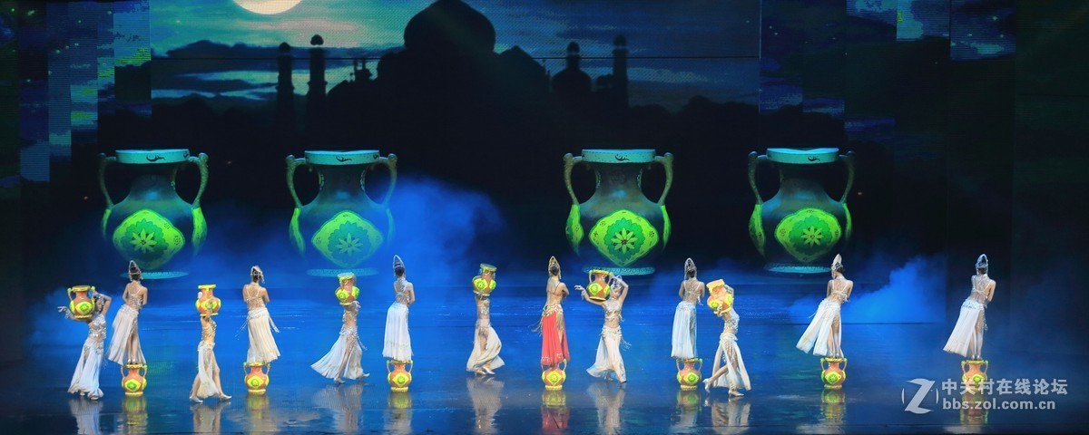 以人的皮肤色温为标准好不好？