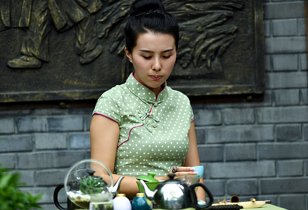 自然光线快速抓拍【成都妹子秀茶女】