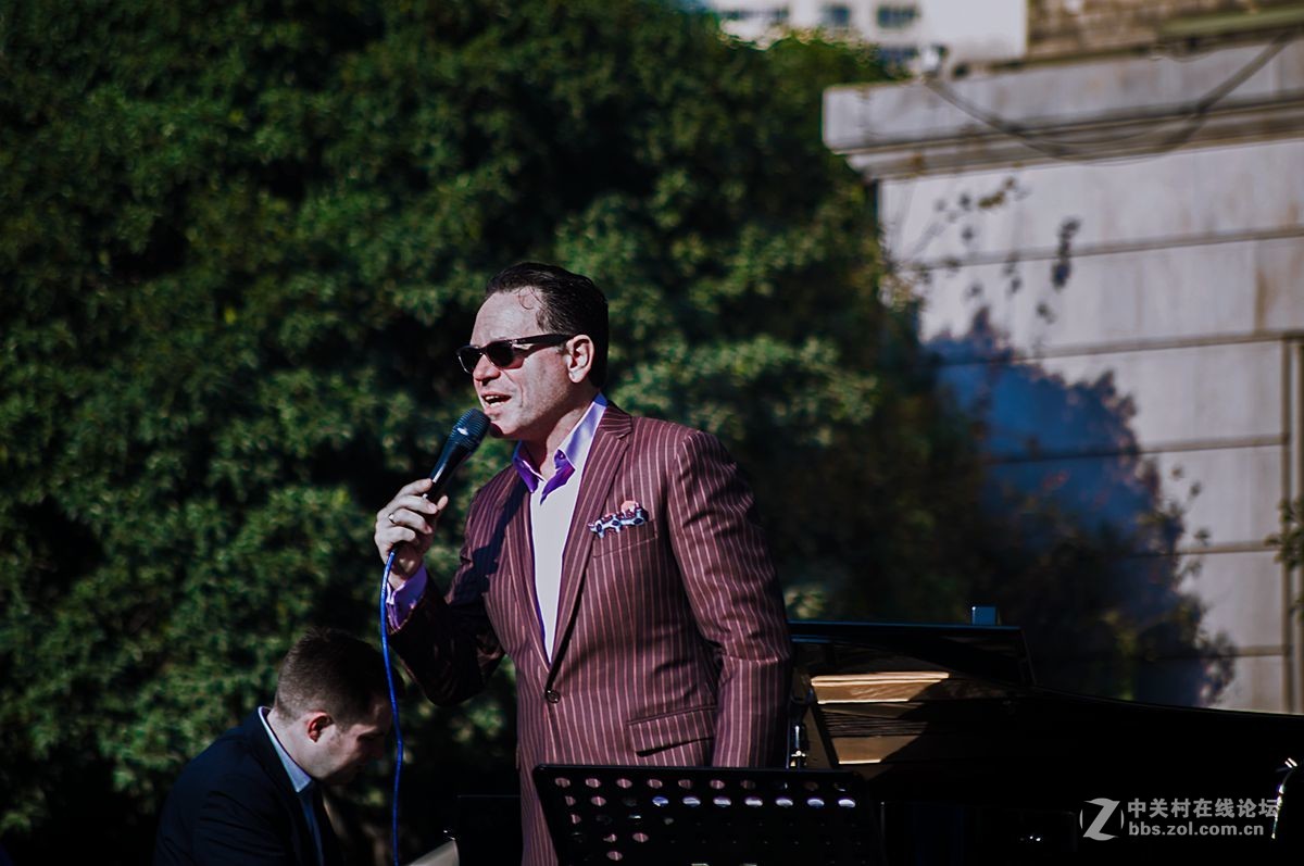 草坪上的爵士调