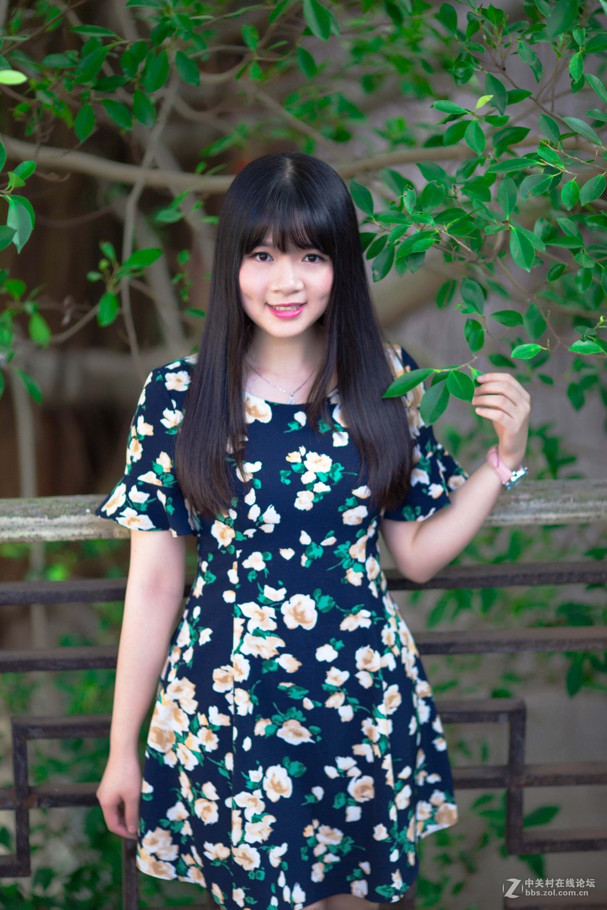 活泼开朗的女生