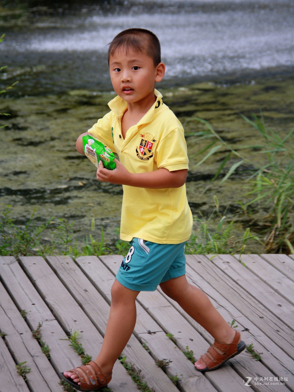 儿童人像抓拍影-------2015.8.21日沈阳浑河 长白岛公园 行摄 习作分享
