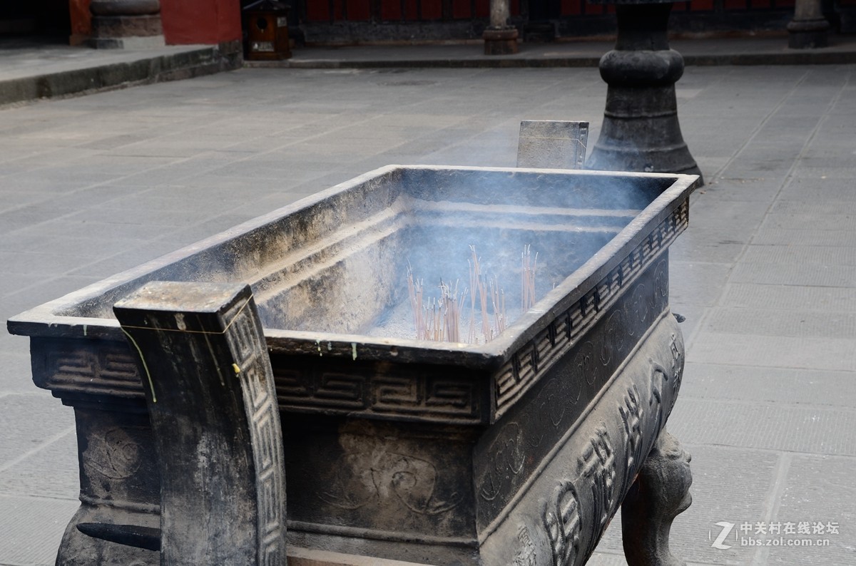 文殊院始建于隋大业年间（605-617）。康熙三十六年（1697年）集资重建庙宇，改称文殊