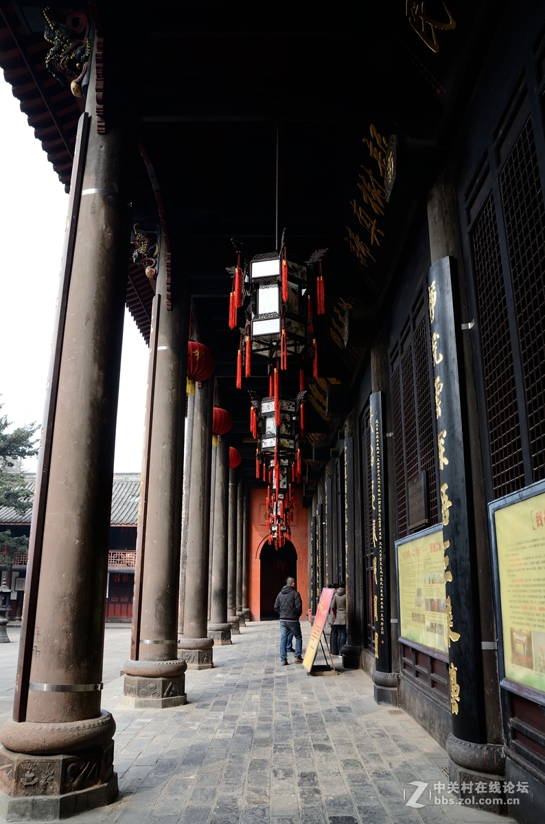 文殊院始建于隋大业年间（605-617）。康熙三十六年（1697年）集资重建庙宇，改称文殊
