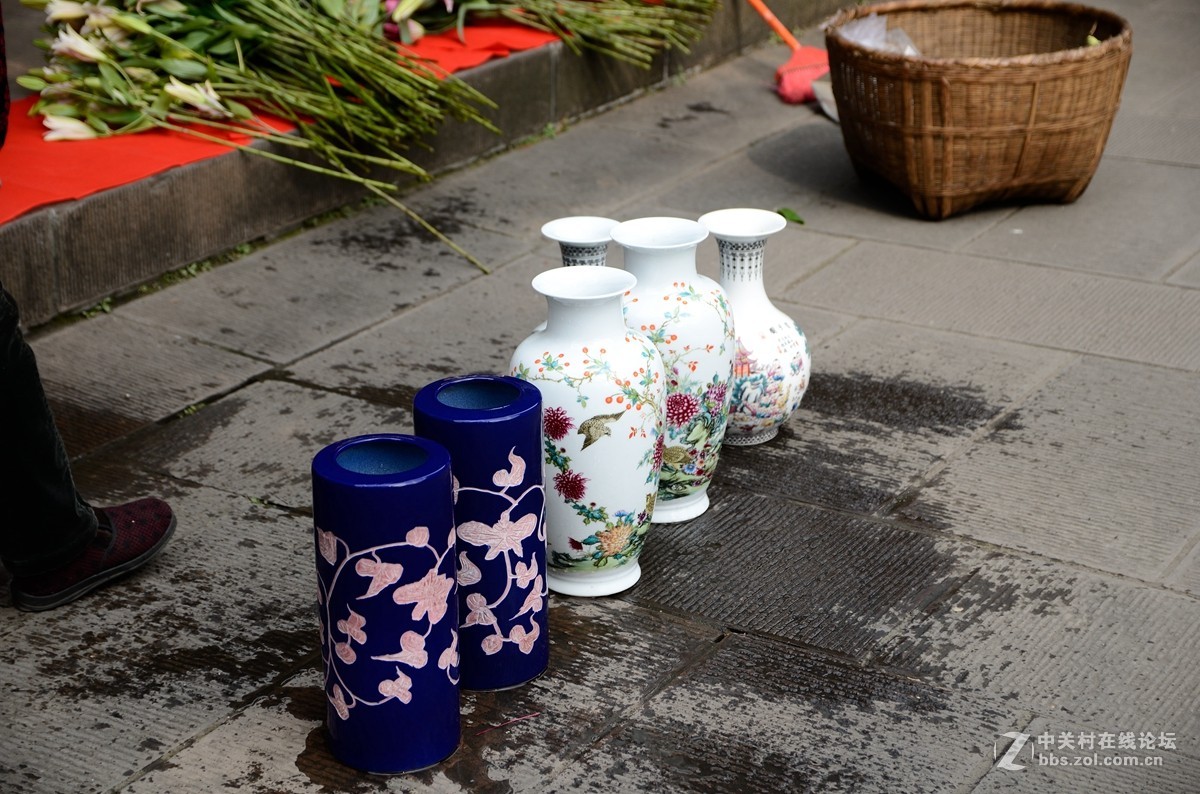 文殊院始建于隋大业年间（605-617）。康熙三十六年（1697年）集资重建庙宇，改称文殊