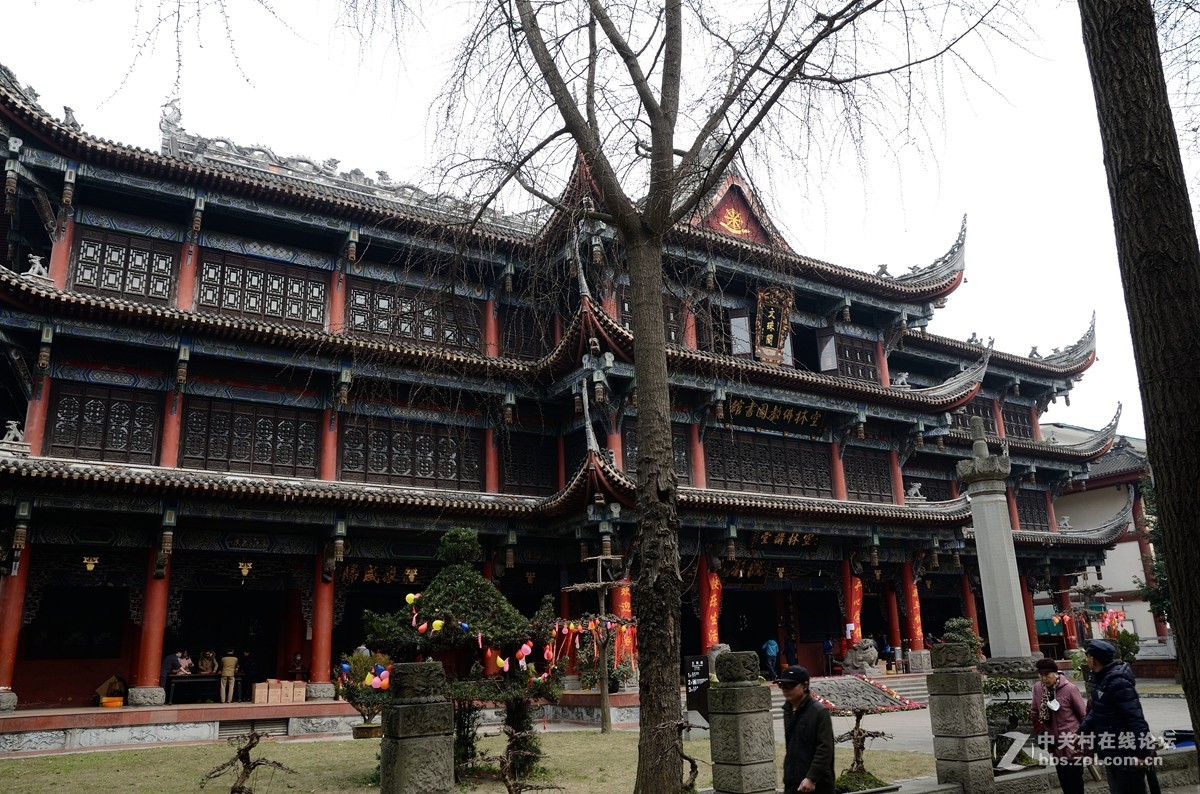 文殊院始建于隋大业年间（605-617）。康熙三十六年（1697年）集资重建庙宇，改称文殊