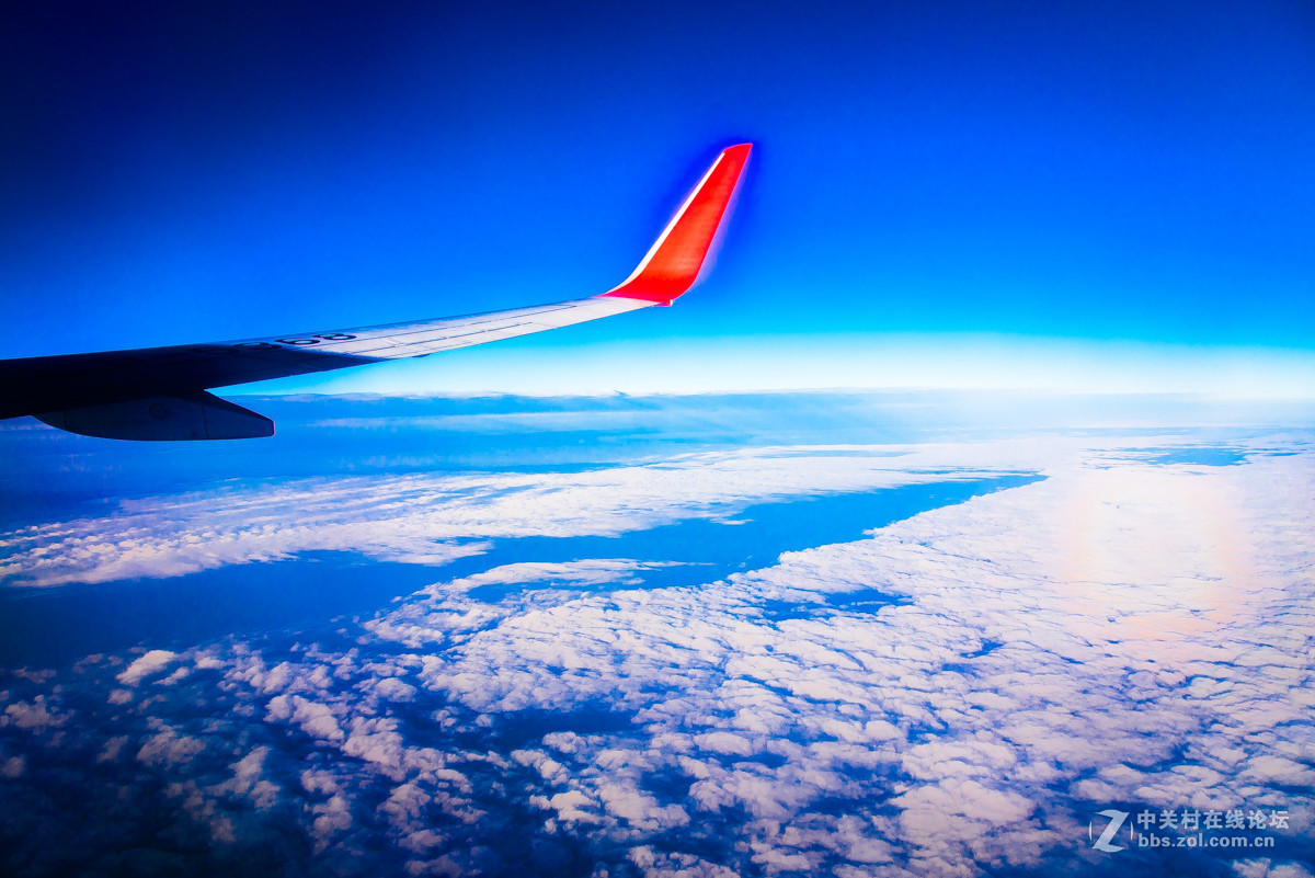 【镜头里】第185号：万米高空观云海（二）