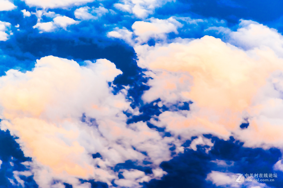 【镜头里】第185号：万米高空观云海（二）