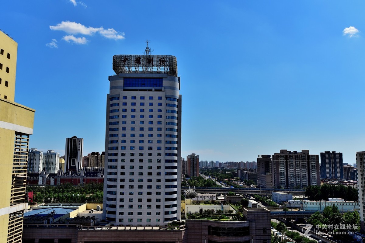 北京现在有一种颜色叫做“阅兵蓝”