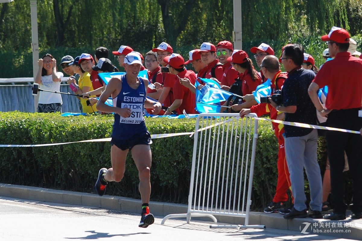 用AFS 55-300抓拍2015世界马拉松决赛