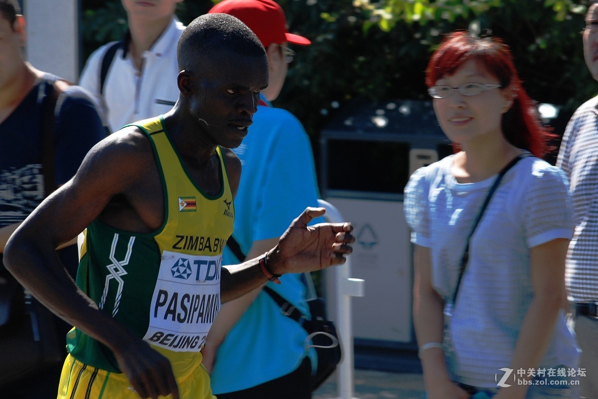 用AFS 55-300抓拍2015世界马拉松决赛