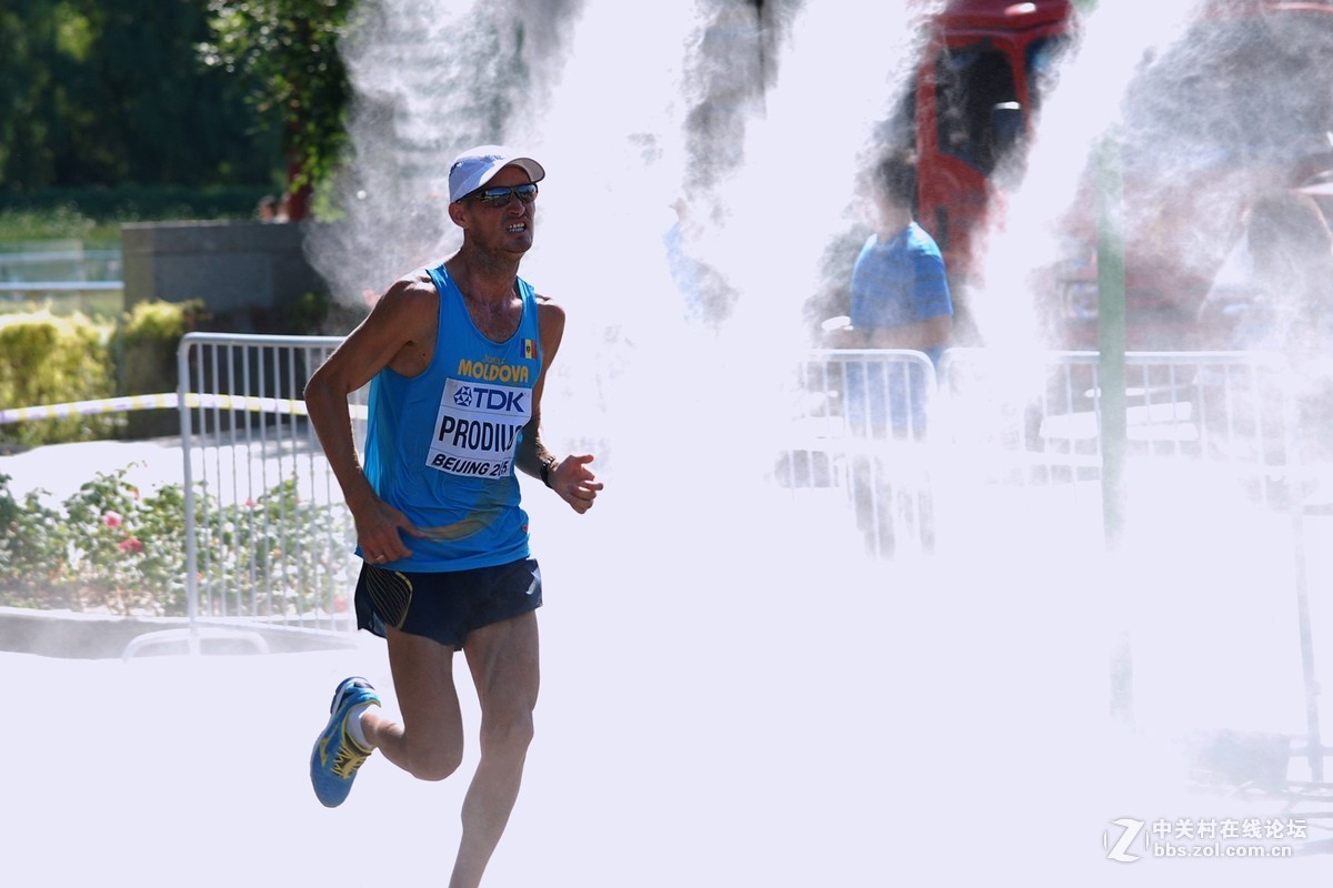 用AFS 55-300抓拍2015世界马拉松决赛