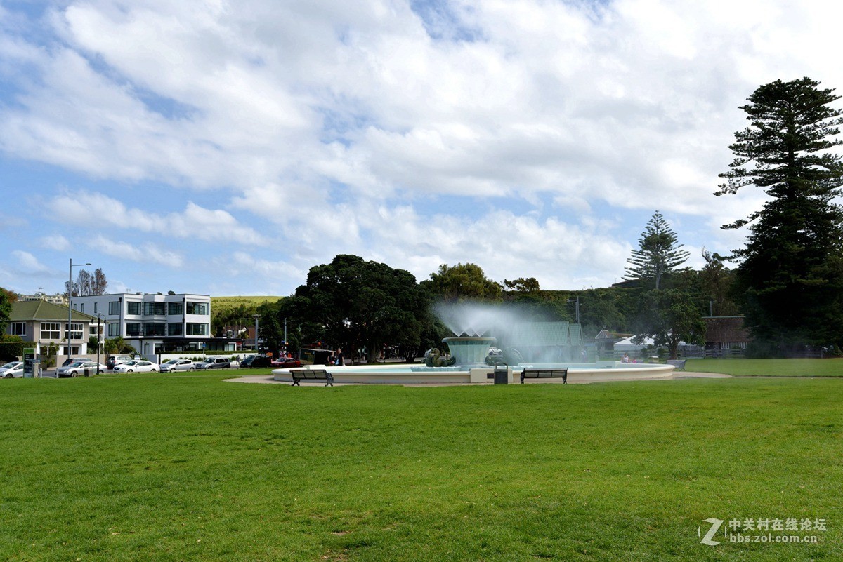 奥克兰市中心最近的使命湾 海滩