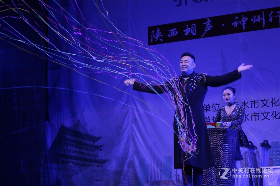 刚购到佳能7D Mark II机，舞台演出试镜（人物）