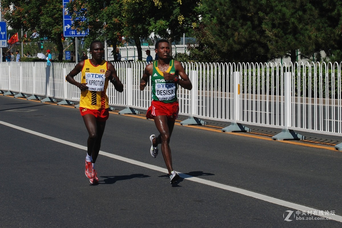 用AFS 55-300抓拍2015世界马拉松决赛