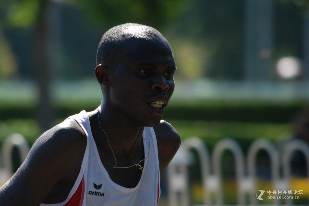 用AFS 55-300抓拍2015世界马拉松决赛