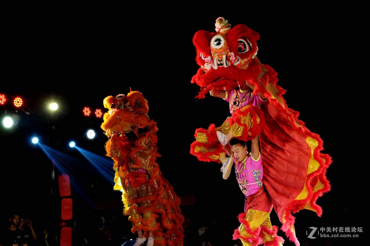试高感之夜间舞狮-中关村在线摄影论坛