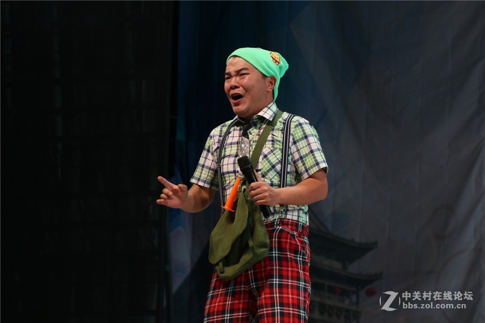 刚购到佳能7D Mark II机，舞台演出试镜（人物）