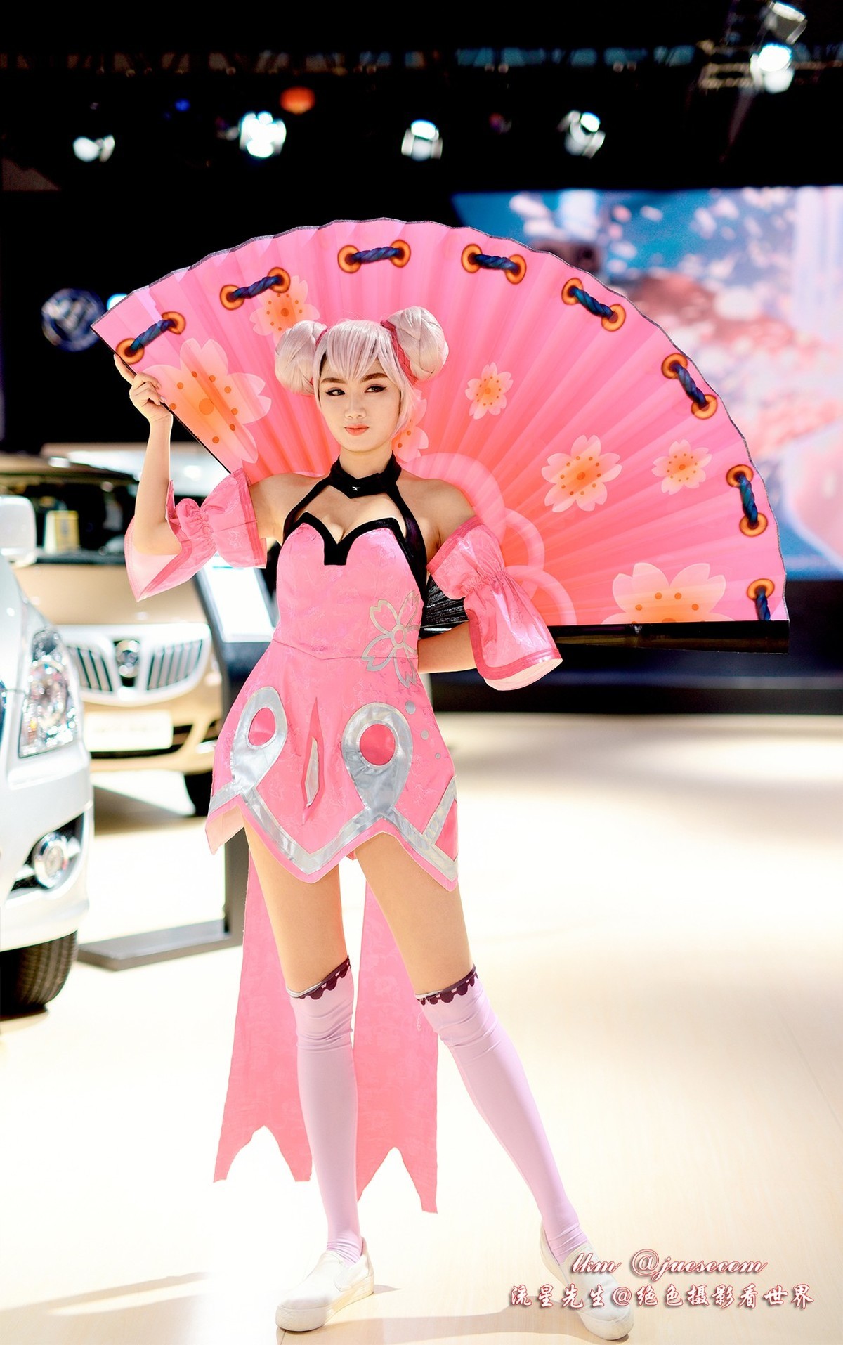 妲己！小乔！痴汉！王者荣耀COSPLAY动漫展现2017广州国际车展展台。你发现她们了吗？