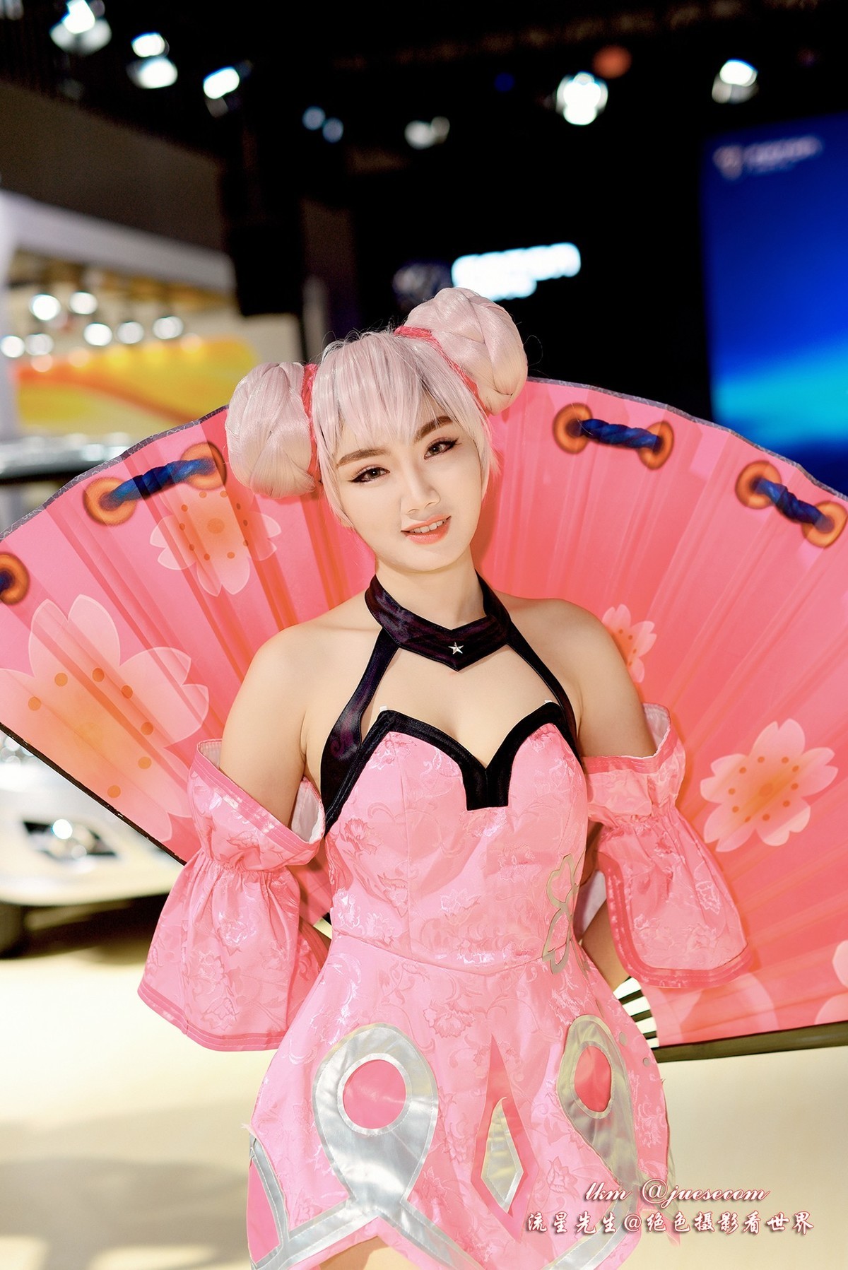 妲己！小乔！痴汉！王者荣耀COSPLAY动漫展现2017广州国际车展展台。你发现她们了吗？