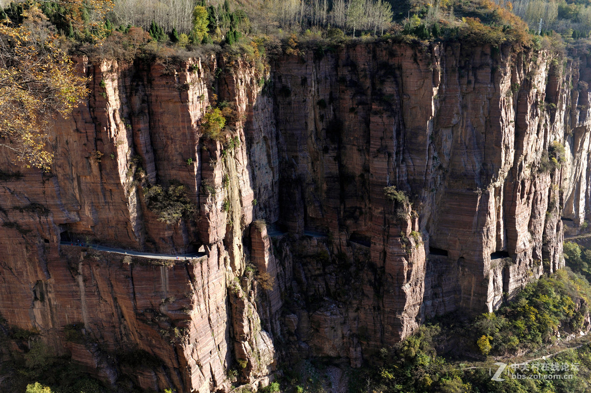 河南新乡郭亮村3挂壁公路