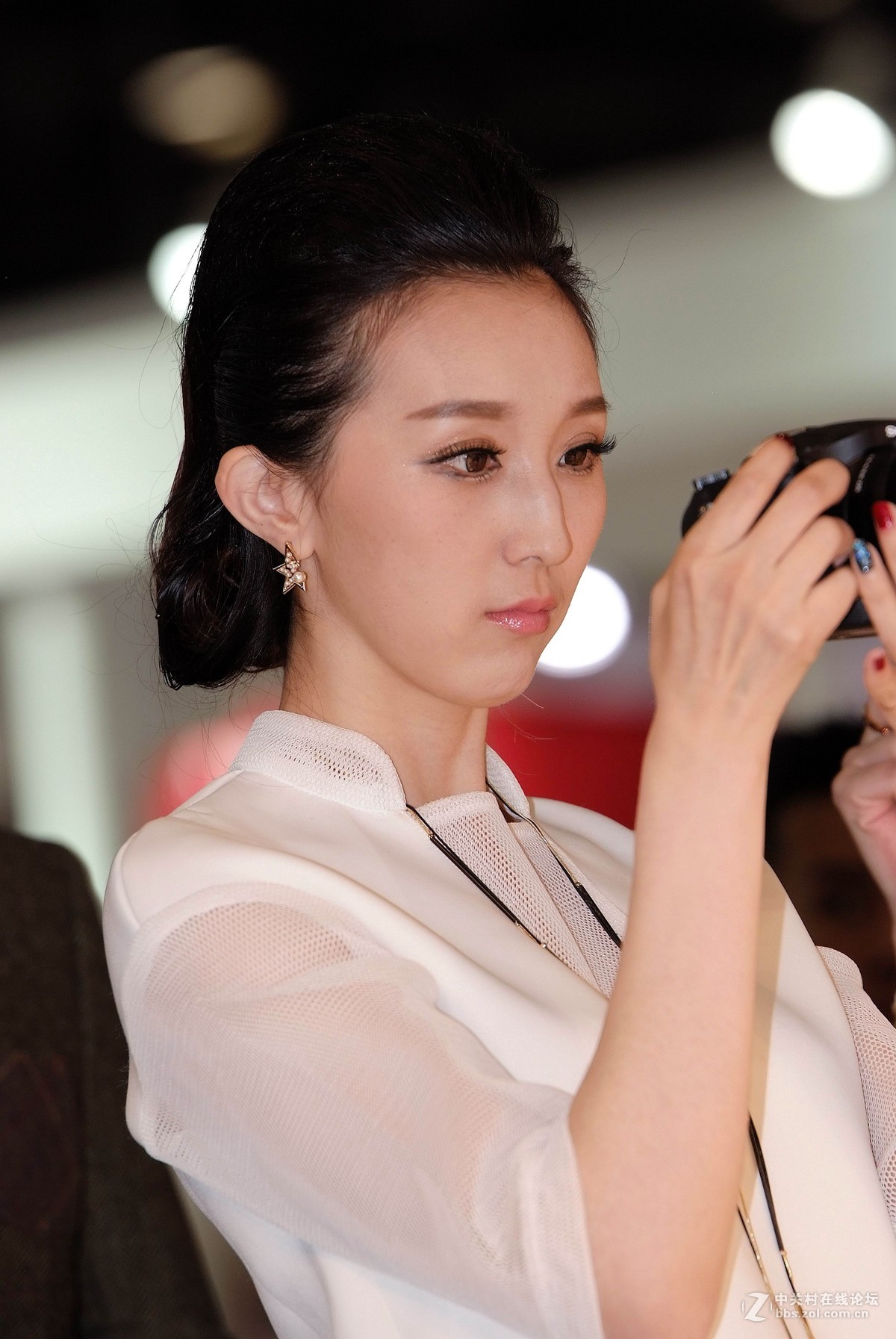 【2016我眼中的P&E】--SONY展台的漂亮MM