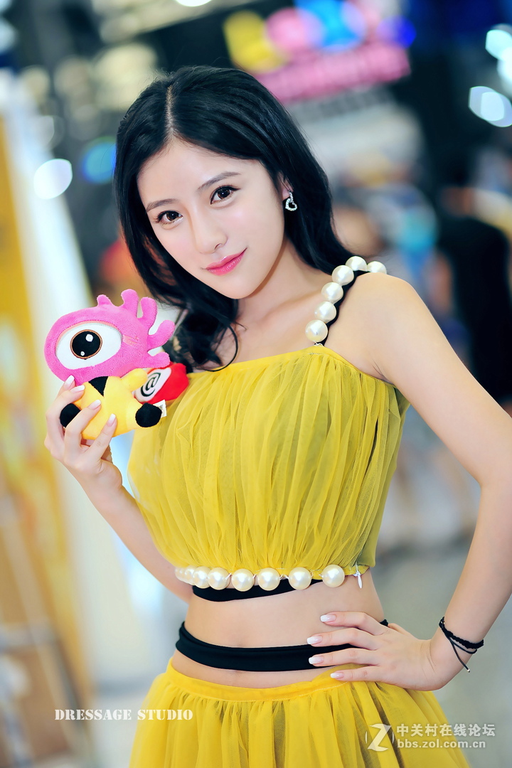 #CJ最强游戏装备看ZOL#——靓丽风景线