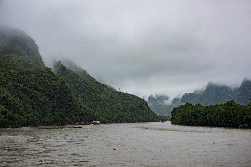 雨中的漓江
